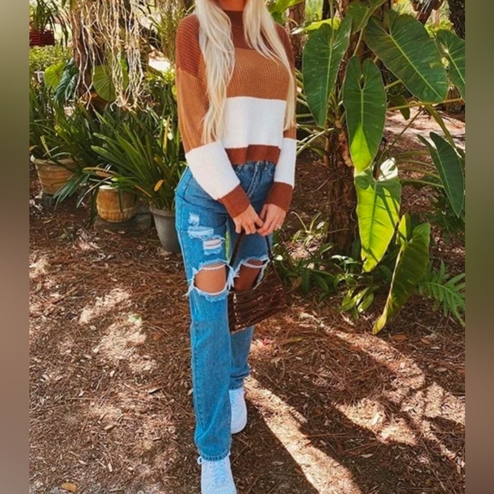 Color block sweater - Picture 4 of 5